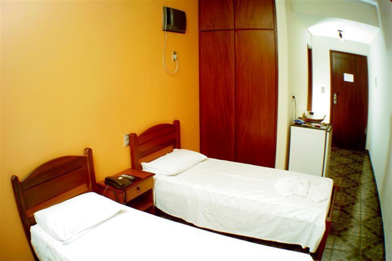 Rodes Palace Hotel ปาโตรซินิโอ ภายนอก รูปภาพ