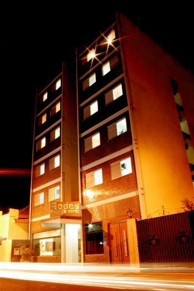 Rodes Palace Hotel ปาโตรซินิโอ ภายนอก รูปภาพ