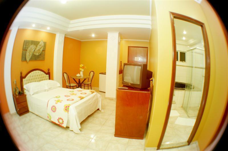 Rodes Palace Hotel ปาโตรซินิโอ ห้อง รูปภาพ